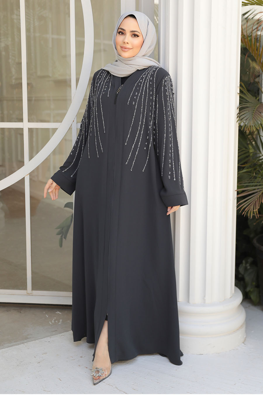 Boncuk Işlemeli Füme Tesettür Abaya 29111fu