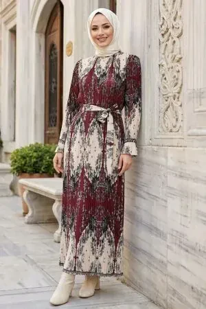 Barok Desenli Pileli Bordo İpek Saten Tesettür Elbise 95703BR - 1