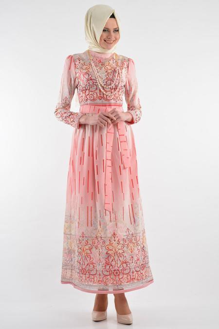 By Kayalar - Desenli Pembe Tesettür Elbise 8418-02P - 2