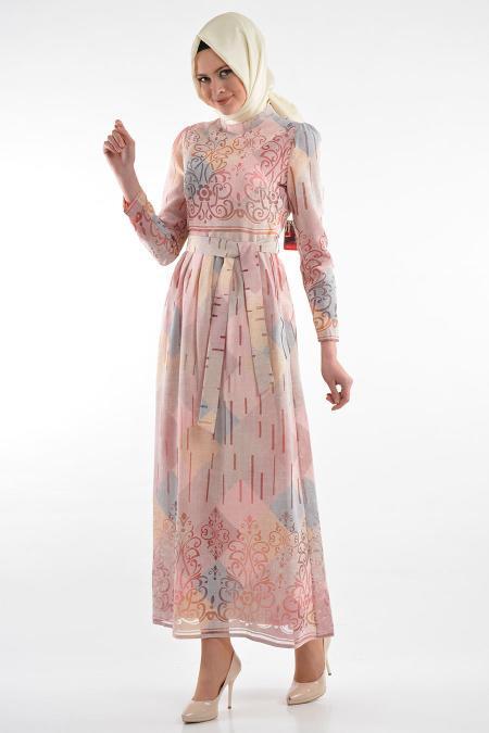 By Kayalar - Desenli Pembe Tesettür Elbise 8418-01P - 2