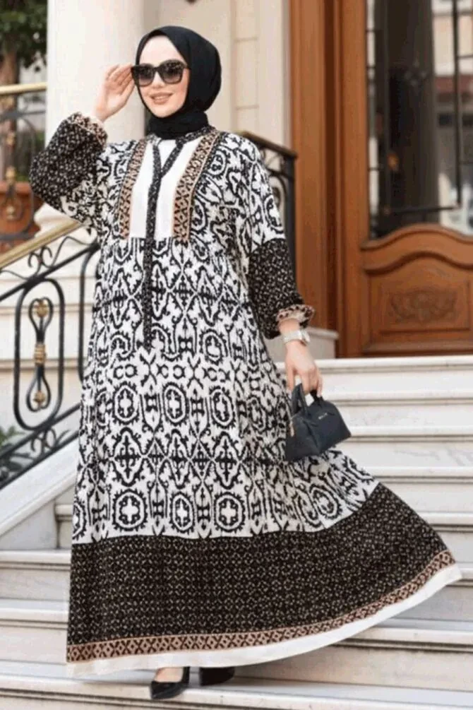 Çiçek Desenli Siyah Tesettür Elbise 24013S - 1