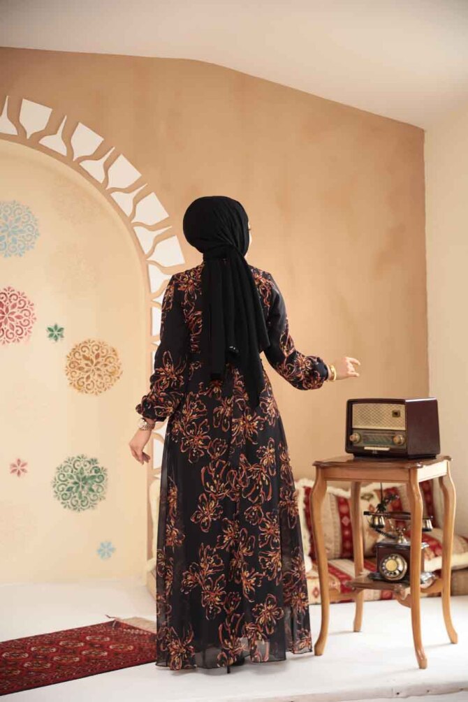 Çiçek Desenli Siyah Tesettür Elbise 279911S - 4