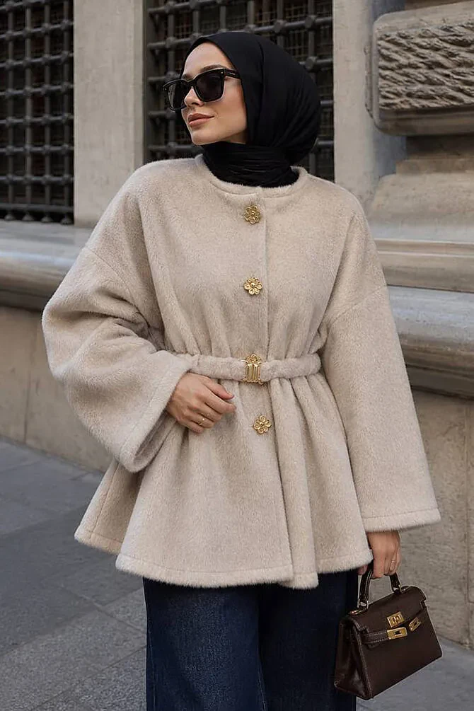 Çiçek Düğme Detaylı Beli Büzgülü Fox Angora Bej Tesettür Kaban 55026BEJ - 1