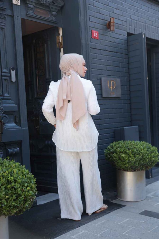 Çizgi Detaylı Beyaz Tesettür İkili Takım 32336B - 4