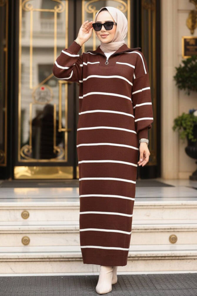 Çizgili Kahverengi Tesettür Triko Elbise 17206KH - N.S NEVA STYLE