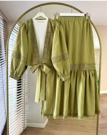 Dantel Detaylı Açık Haki Tesettür Etekli İkili Takım 40201AHK 