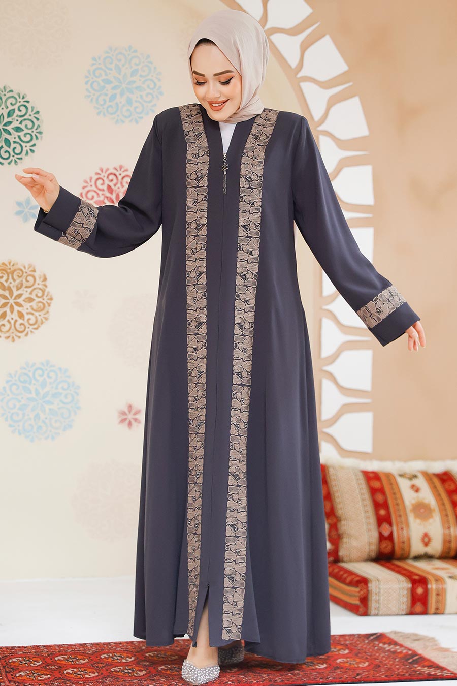 Desen Detaylı Füme Tesettür Ferace 29112FU - NEVA STYLE