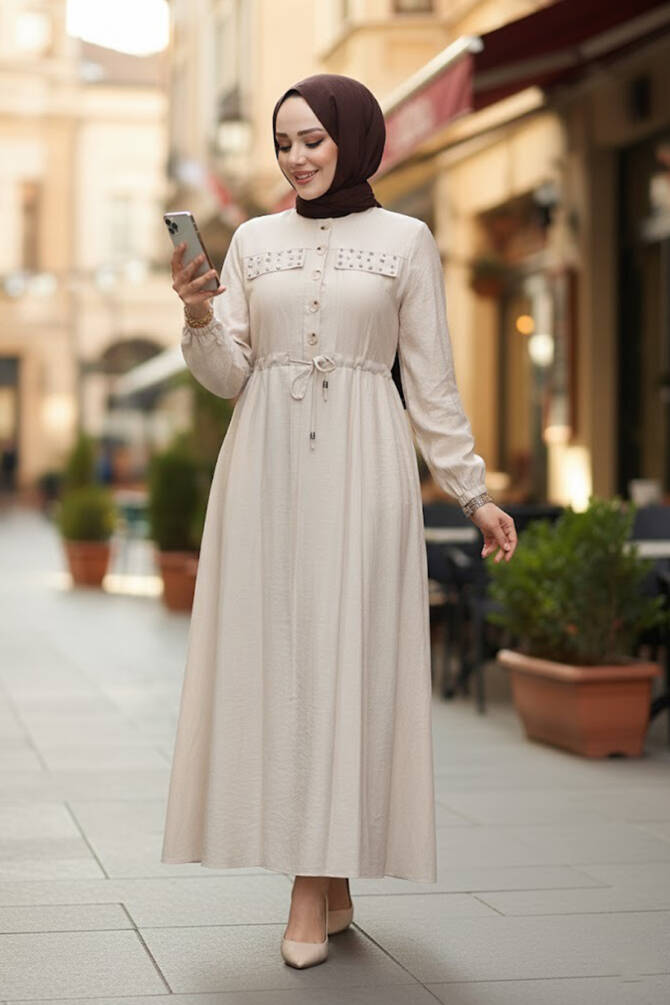 Düğmeli Bej Tesettür Elbise 17131BEJ - 1