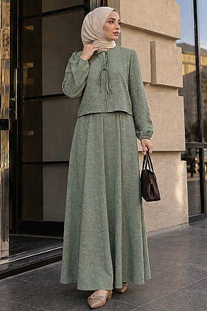 Fiyonk Yakalı Çiçek Dokulu Çağla Yeşili Tesettür Etekli İkili Takım 1384CY 