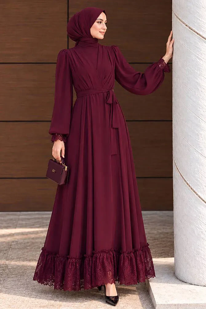 Güpür Detaylı Kuşaklı Güpür Şifon Bordo Tesettür Abiye Elbise 4999BR - 1