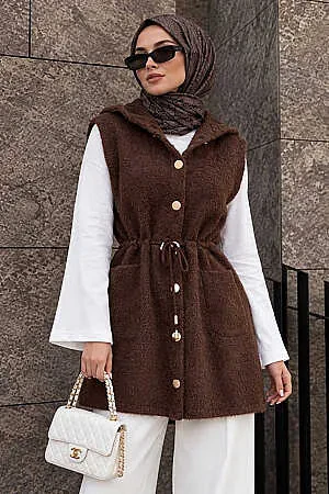 Kapüşonlu Beli Bağcıklı Cepli Kahverengi Sakal Angora Tesettür Triko Yelek 251438KH - N.S NEVA STYLE