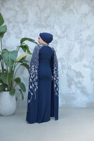 Kolları Pelerinli Lacivert Tesettür Abiye Elbise 51681L - 3