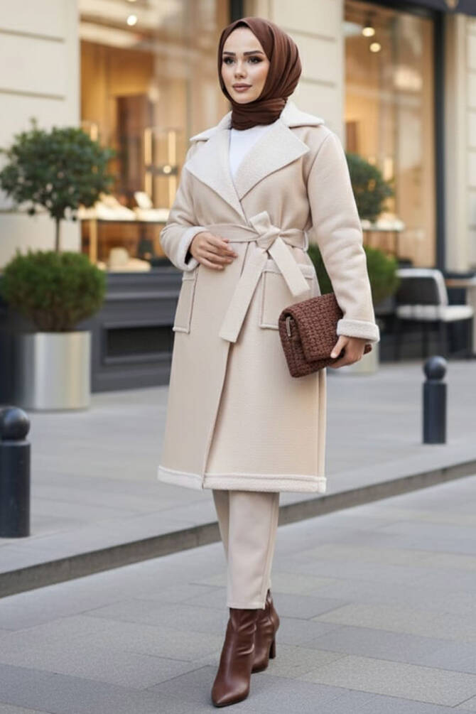 Kürk Detaylı Bej Tesettür Suni Deri Mont 62391BEJ - 1