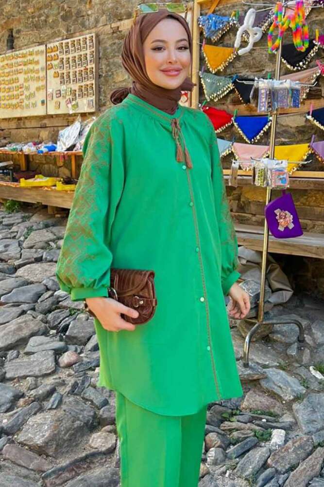 Modest Green Dual Suit 9246Y - 2