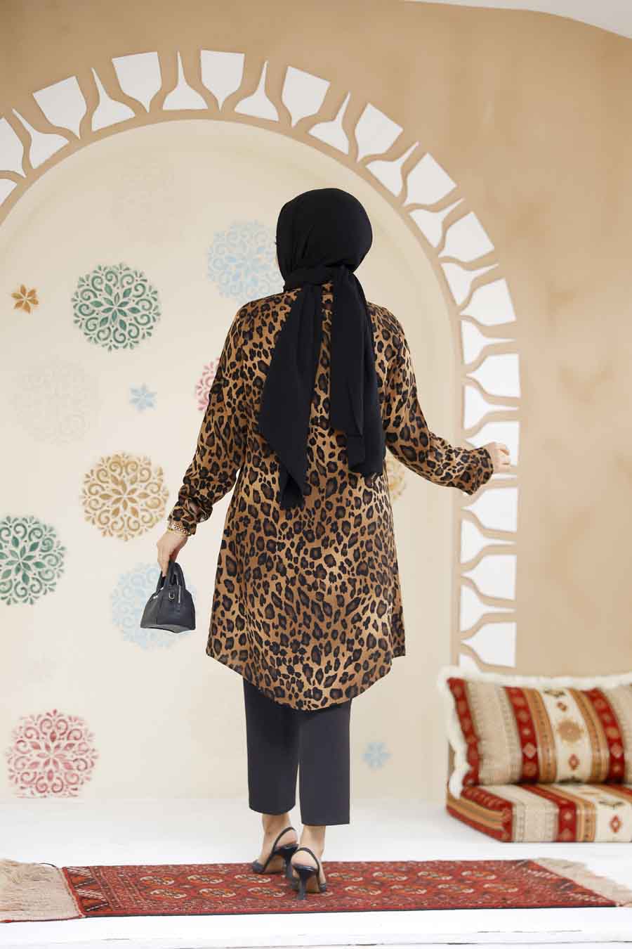 Modest Leopard Top 11716LP - 2