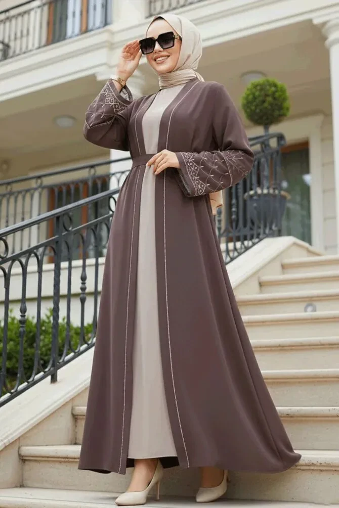 Nakış Desenli Kahverengi Tesettür Abaya Takım 29126KH - 1