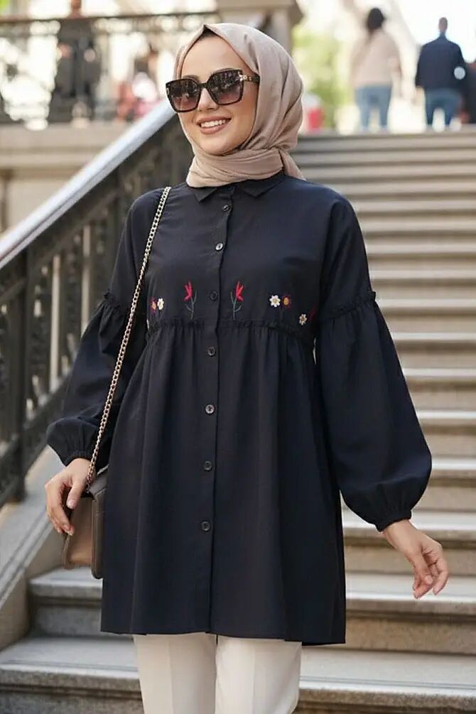 Nakış Desenli Lacivert Tesettür Tunik 40603L - NEVA STYLE