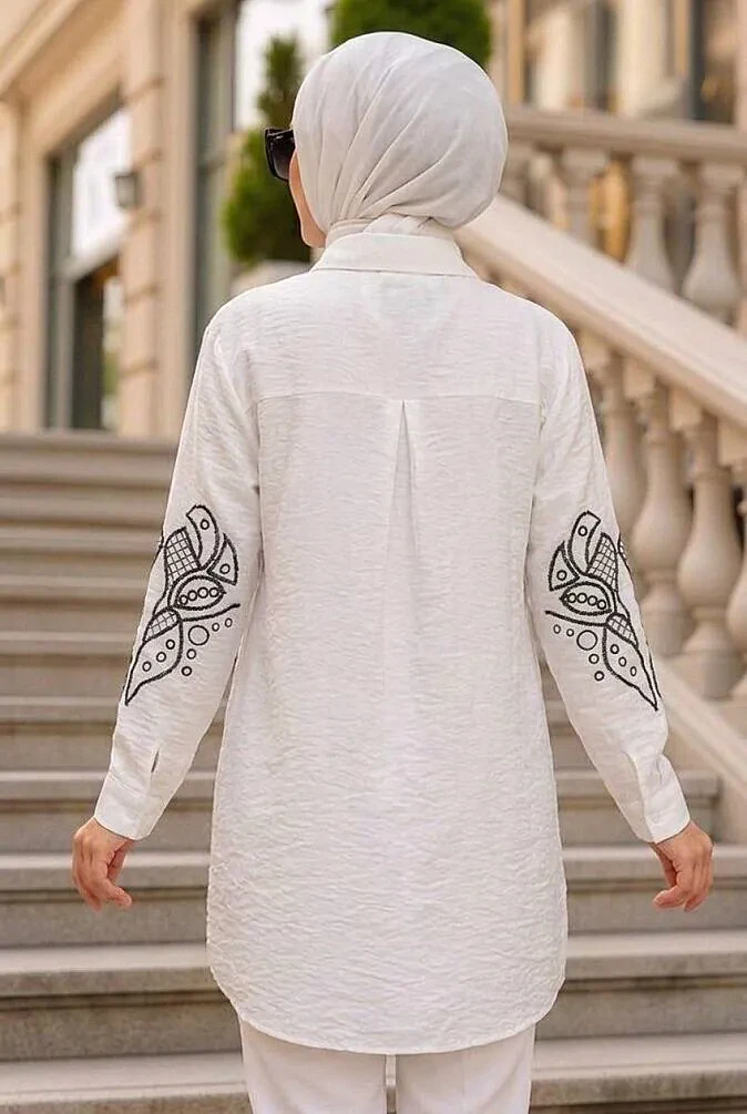 Nakış Detaylı Poplin Ekru Tesettür Gömlek 15697E - 2