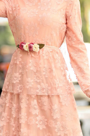 Nayla Collection - Beli Çiçek Detaylı Pudra Tesettür Elbise 100422PD - Thumbnail
