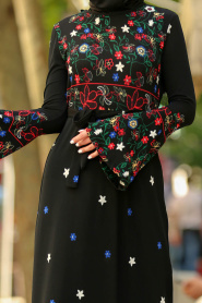 Nayla Collection - Çiçek Desenli Volan Kol Siyah Tesettür Elbise 87702S - Thumbnail