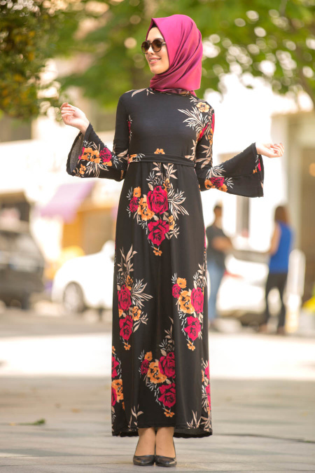Nayla Collection - Çiçek Desenli Volan Kol Siyah Tesettür Elbise 8773S