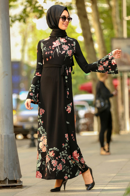 Nayla Collection - Çiçek Desenli Volan Kol Siyah Tesettür Elbise 8774S