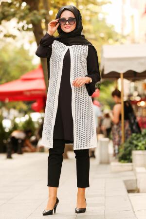 Nayla Collection - Dantel Detaylı Bluz & Yelek Beyaz Tesettür Takım 5117B - 1