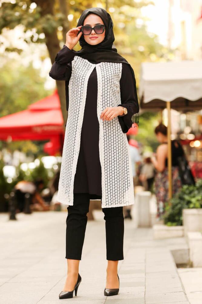 Nayla Collection - Dantel Detaylı Bluz & Yelek Beyaz Tesettür Takım 5117B - 1