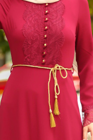 Nayla Collection - Dantel Detaylı Düğmeli Mürdüm Tesettür Elbise 100409MU - Thumbnail