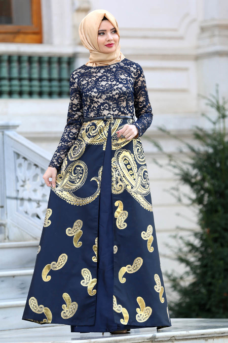 Nayla Collection - Desenli Lacivert Jakarlı Tesettür Abiye Elbise 82456L