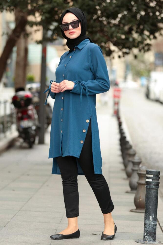 Nayla Collection - Düğmeli Yırtmaçlı Petrol Mavisi Tesettür Tunik 40190PM - 1