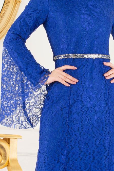 Nayla Collection -Kemer Detaylı Dantelli Sax Mavisi Tesettür Abiye Elbise 100406SX - 2