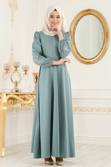 Nayla Collection - Kolları Boncuk Detaylı Turkuaz Tesettür Elbise 42140TR - 2