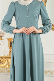 Nayla Collection - Kolları Boncuk Detaylı Turkuaz Tesettür Elbise 42140TR - Thumbnail