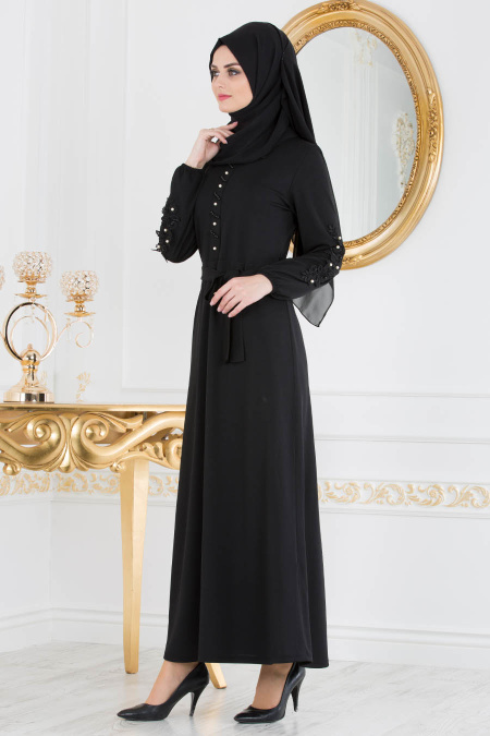 Nayla Collection - Kolları Çiçek Detaylı Siyah Tesettür Elbise 2292S