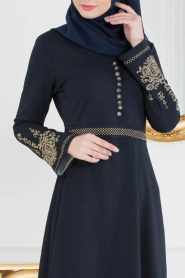 Nayla Collection - Kolları Nakışlı Lacivert Tesettür Elbise 8183L - Thumbnail