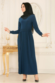 Nayla Collection - Kolye Detaylı Petrol Mavisi Tesettür Elbise 5240PM - Thumbnail