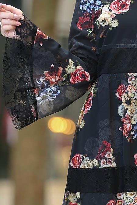 Nayla Collection - Volan Kol Çiçek Desenli Siyah Tesettür Elbise 100427S - 2