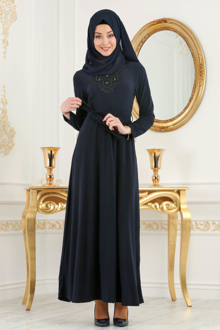 Nayla Collection - Yakası Detaylı Lacivert Tesettür Elbise 533L