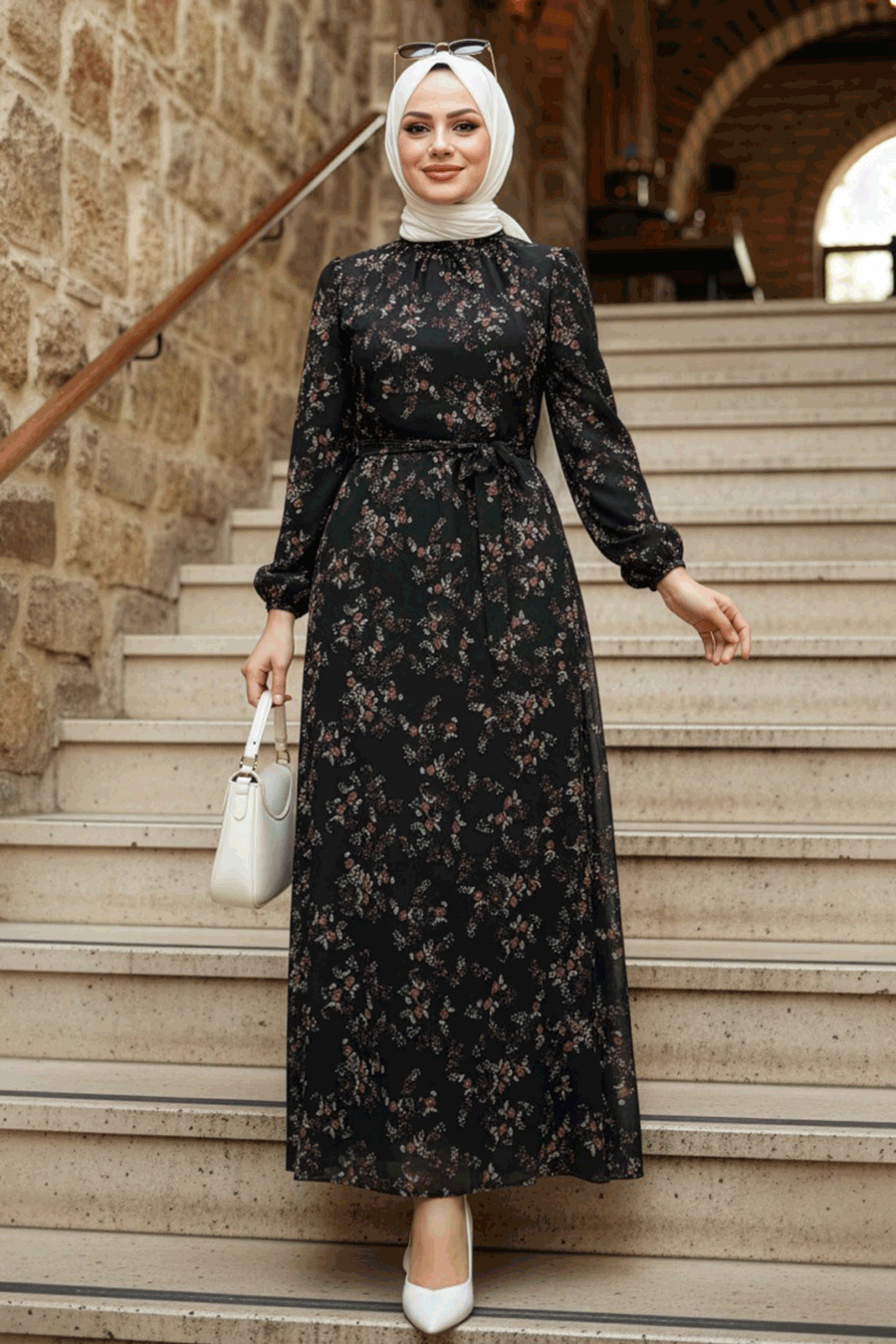  Çiçek Desenli Siyah Tesettür Elbise 27923S