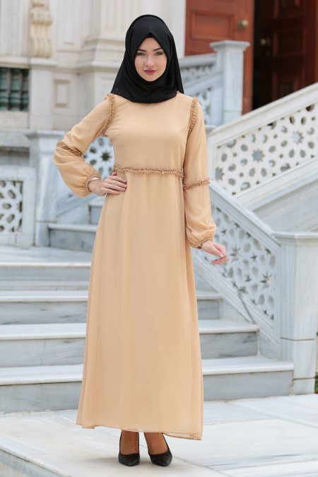 Neva Style - Fırfır Detaylı Bisküvi Rengi Tesettür Elbise 41530BS