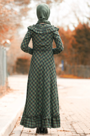Ekoseli Fırfırlı Yeşil Tesettür Elbise 8348Y - Thumbnail