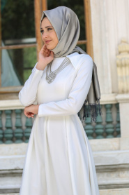 Neva Style - Kolye Detaylı Beyaz Tesettür Abiye Elbise 41470B - Thumbnail