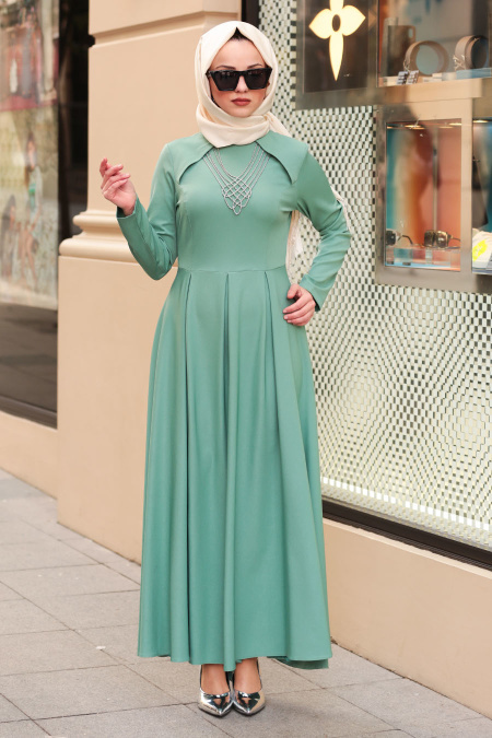 Neva Style - Kolye Detaylı Çağla Yeşili Tesettür Abiye Elbise 41470CY