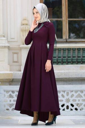 Neva Style - Kolye Detaylı Mürdüm Tesettür Abiye Elbise 41470MU - 1