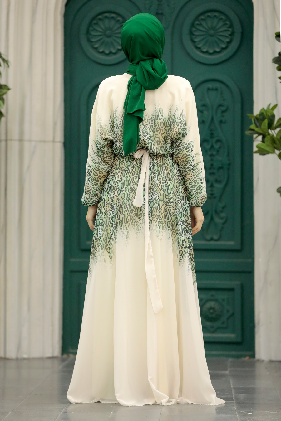 green emerald velvet dress Amazon.com: Fancy Maxi Abaya Dress Elegant Mint Green Muslim Dress with  Gold Beaded Embellishments, V-Neck, Short Butterfly Sleeves (S) : Clothing,  Shoes & Jewelry main image 1