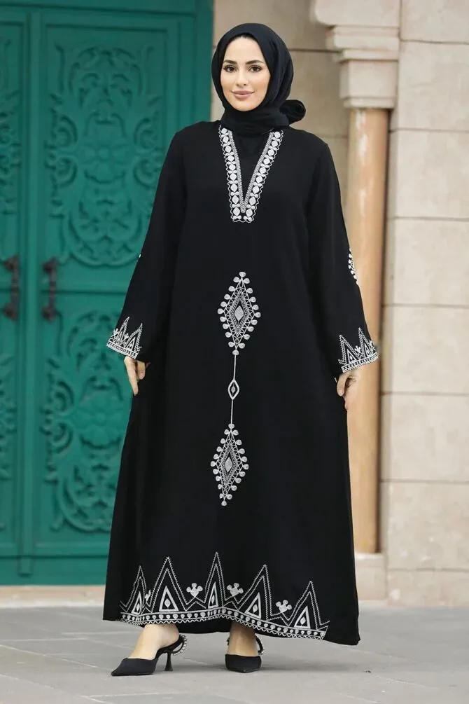  Nakış Desenli Siyah Tesettür Elbise 40026S - 1