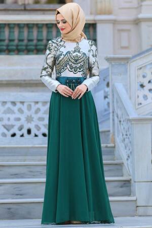 Neva Style - Önü Etnik Desen İşlemeli Yeşil Tesettürlü Abiye Elbise 2727Y - 1