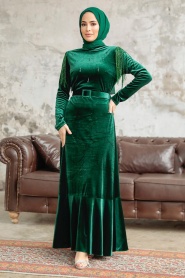 Neva Style - Tokalı Kemerli Zümrüt Yeşili Tesettür Kadife Elbise 3748ZY - Thumbnail