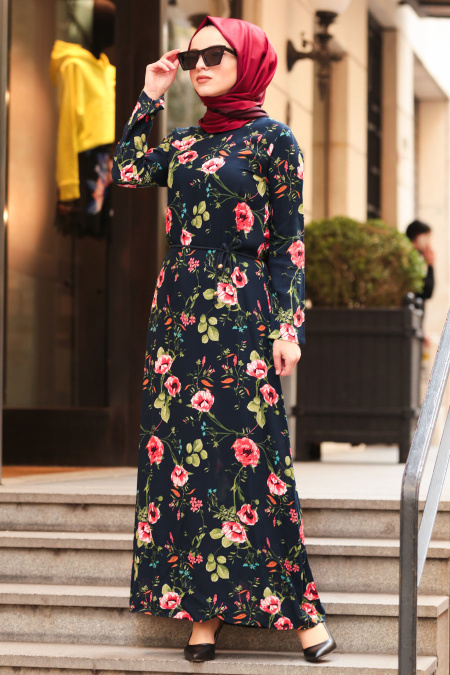 Neva Style - Yaban Gülü Desenli Lacivert Tesettürlü Elbise 53540L
